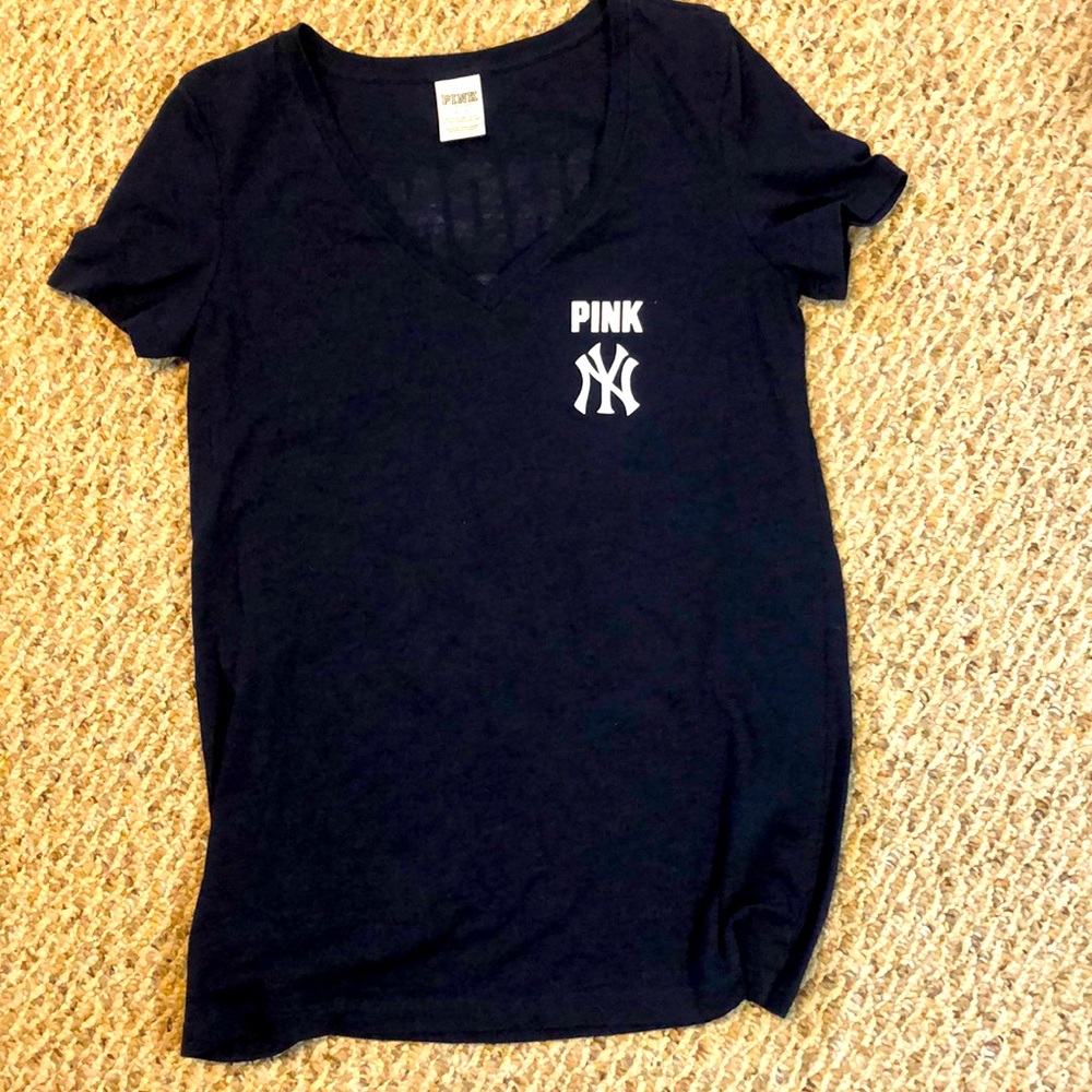 PINK NY Yankees Bronx Bomber T-shirt ⚾️